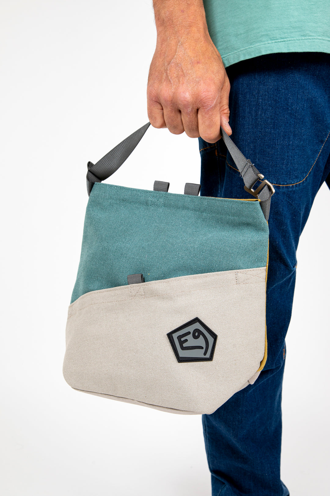 wake.sapporo】 MOPS|WAKE chalk bag NAVY wake.sapporo】 MOPS|WAKE